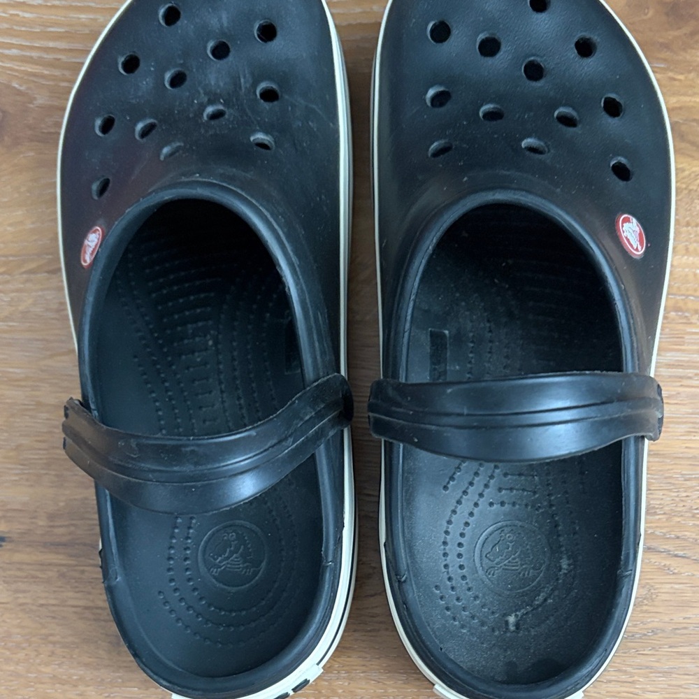 CROCS Black and White Sandals - Picture 2 of 8